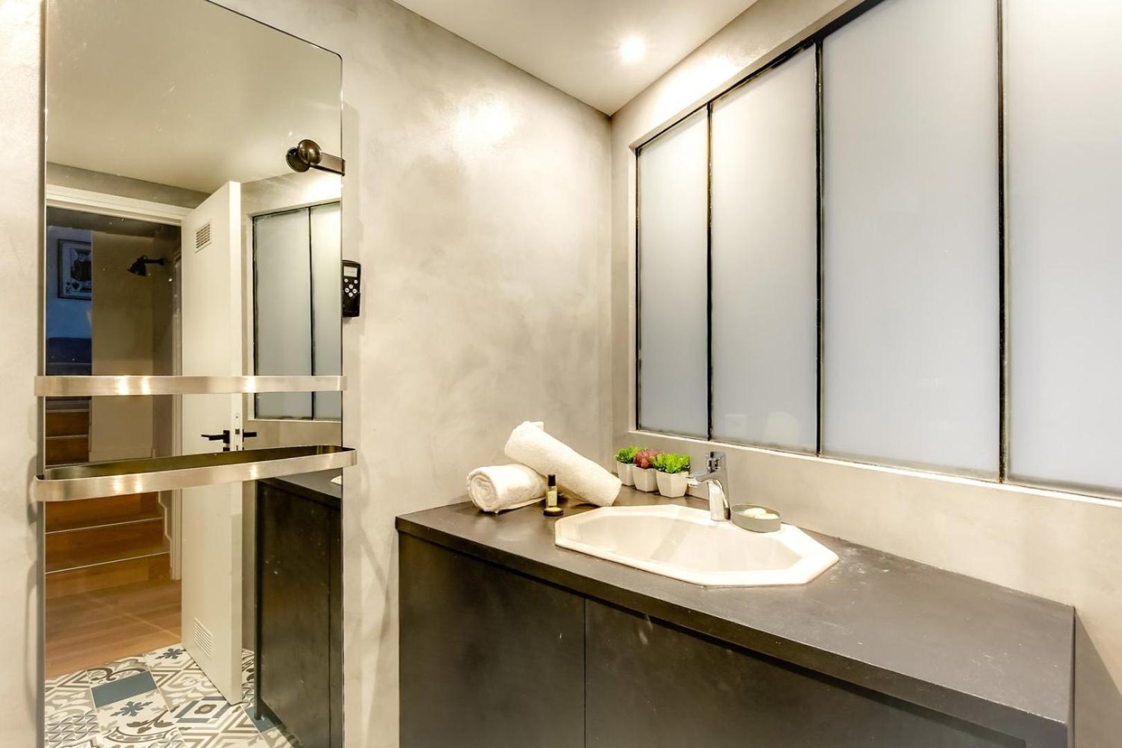 Апартаменты Guestready - Stylish Flat In The Heart Of Париж Экстерьер фото